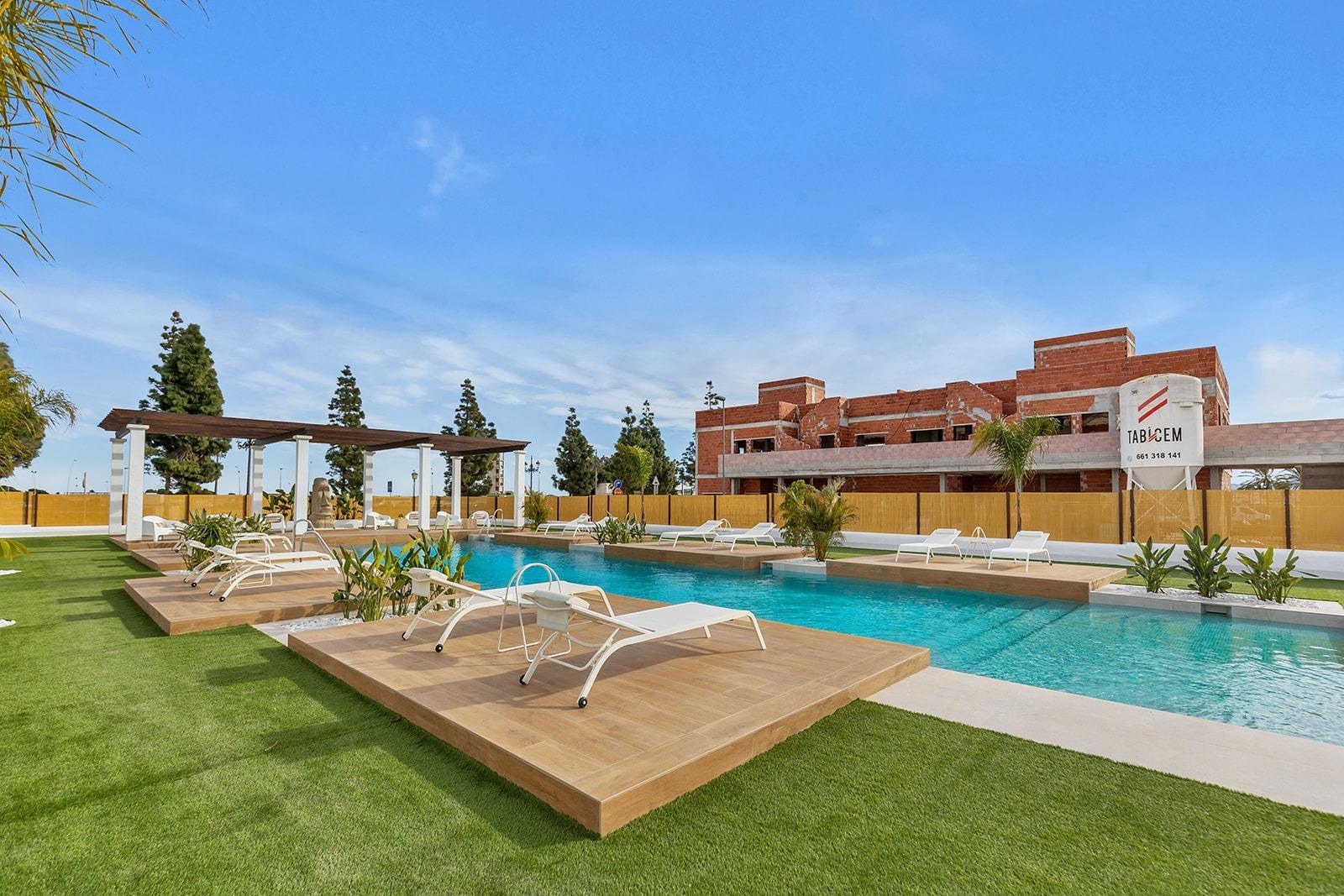 Chalet obra nueva en Los Alcázares con piscina privada — 3 dorm.