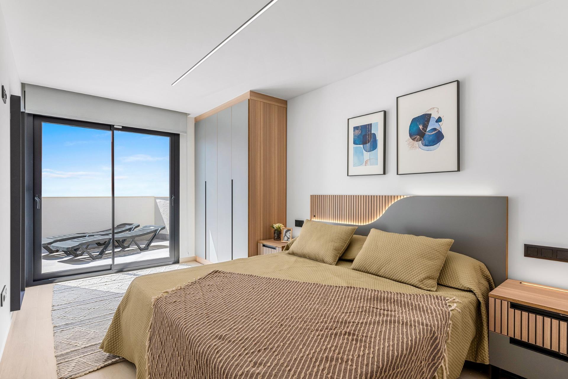 Ático Obra Nueva con Piscina Privada en Guardamar — 2 Dorm, 80m²