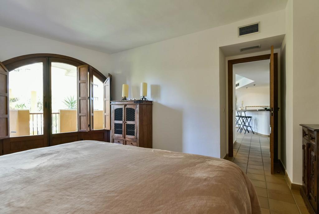 Apartamento con piscina privada en Punta Prima, Torrevieja — 115m²