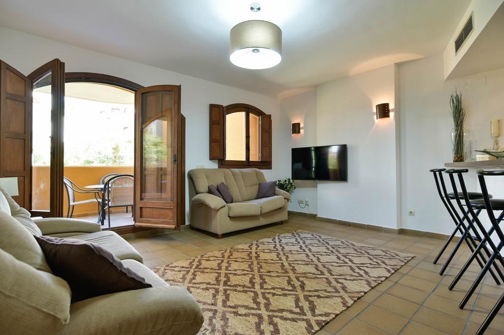 Apartamento con piscina privada en Punta Prima, Torrevieja — 115m²
