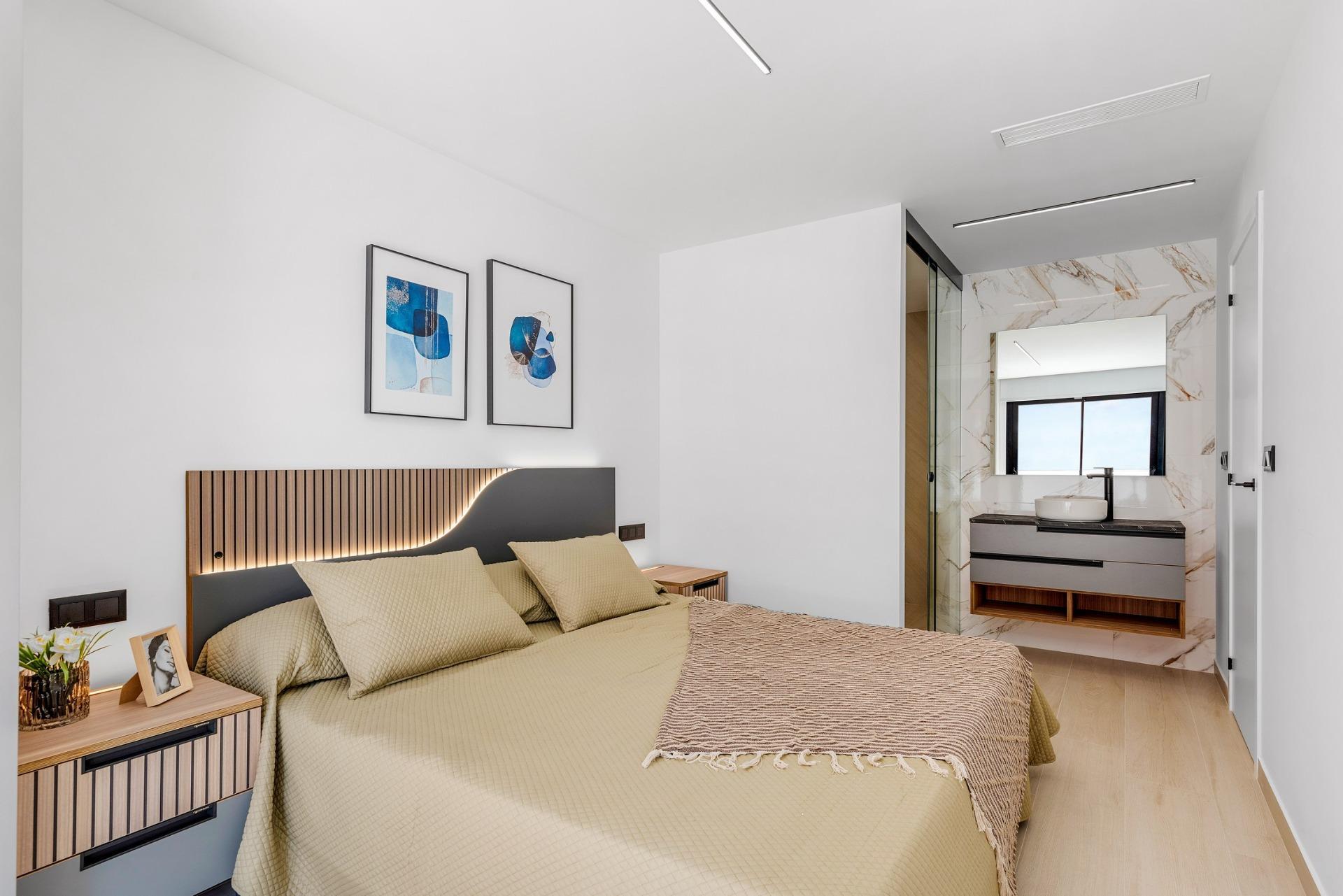 Apartamento obra nueva con piscina privada en Guardamar — 2 dorm