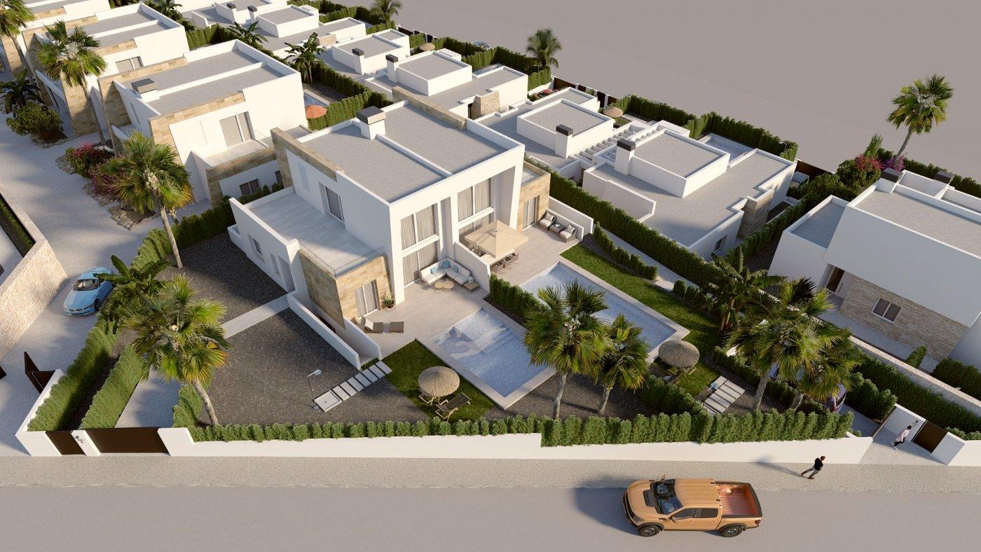 Villa Obra Nueva con Piscina Privada en Algorfa — Tu Hogar en La Finca Golf