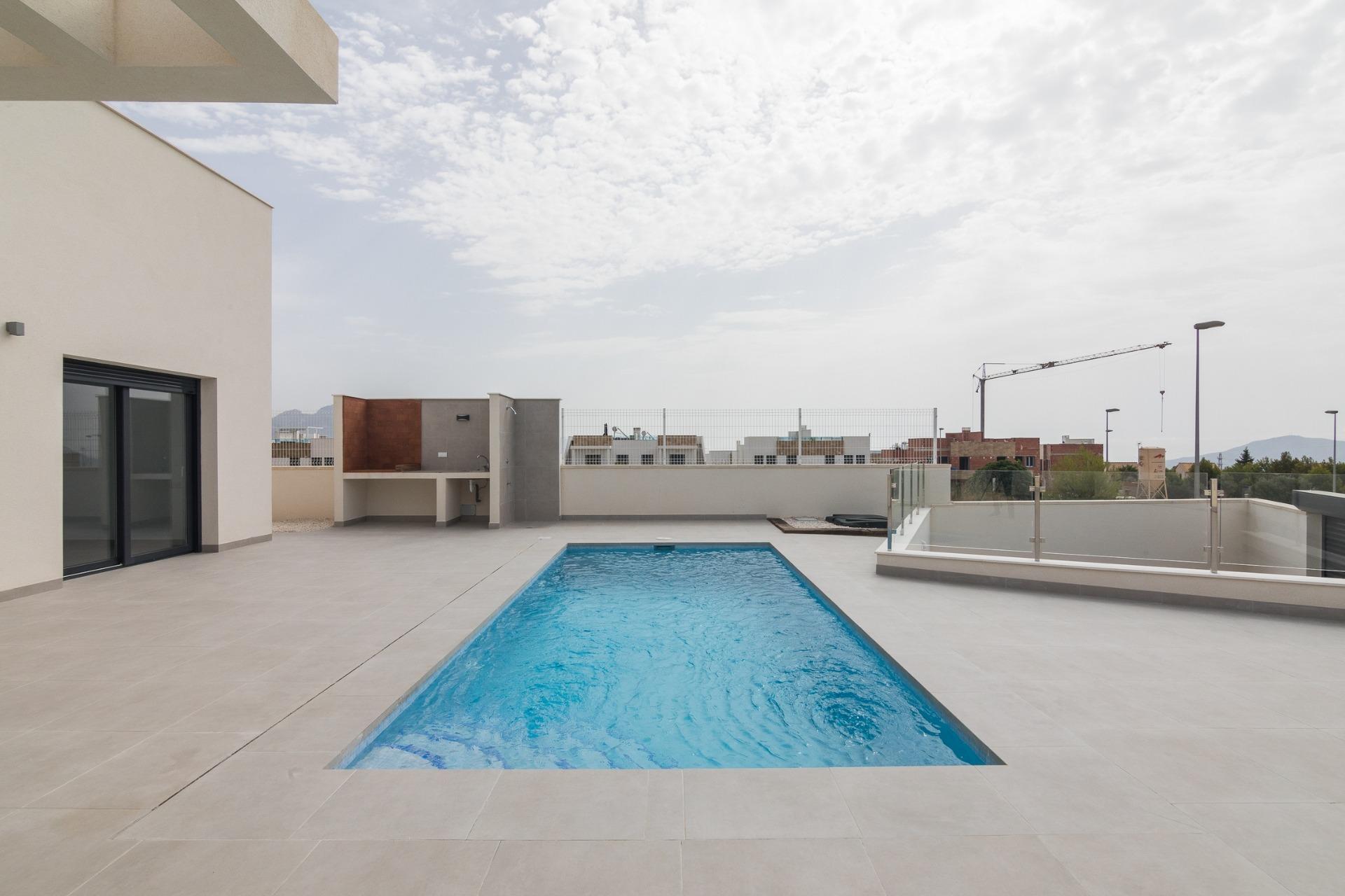 Villa obra nueva en Polop con piscina y solárium | 3 hab