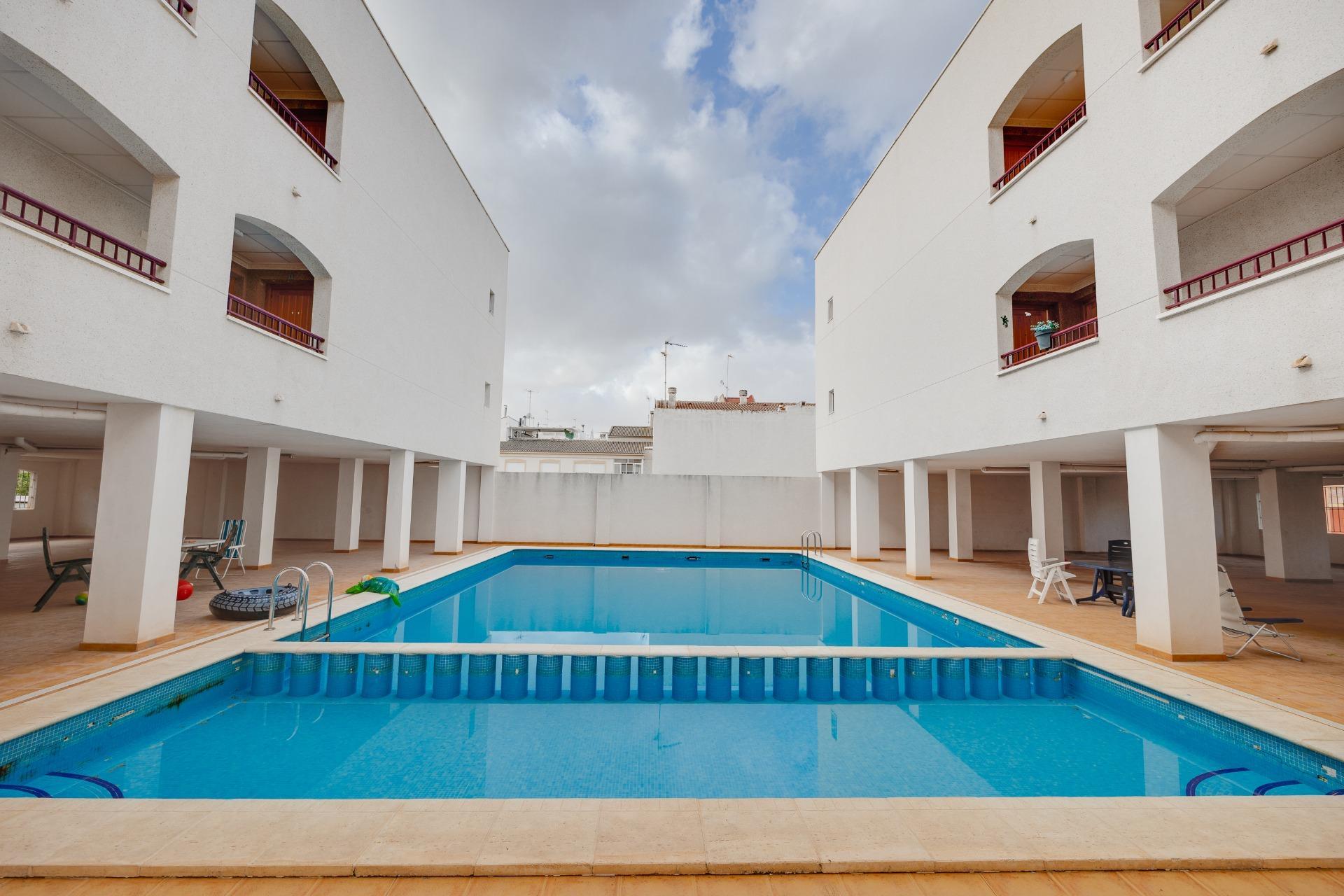 Apartamento Obra Nueva en San Fulgencio con Piscina Privada — 2 Dorm