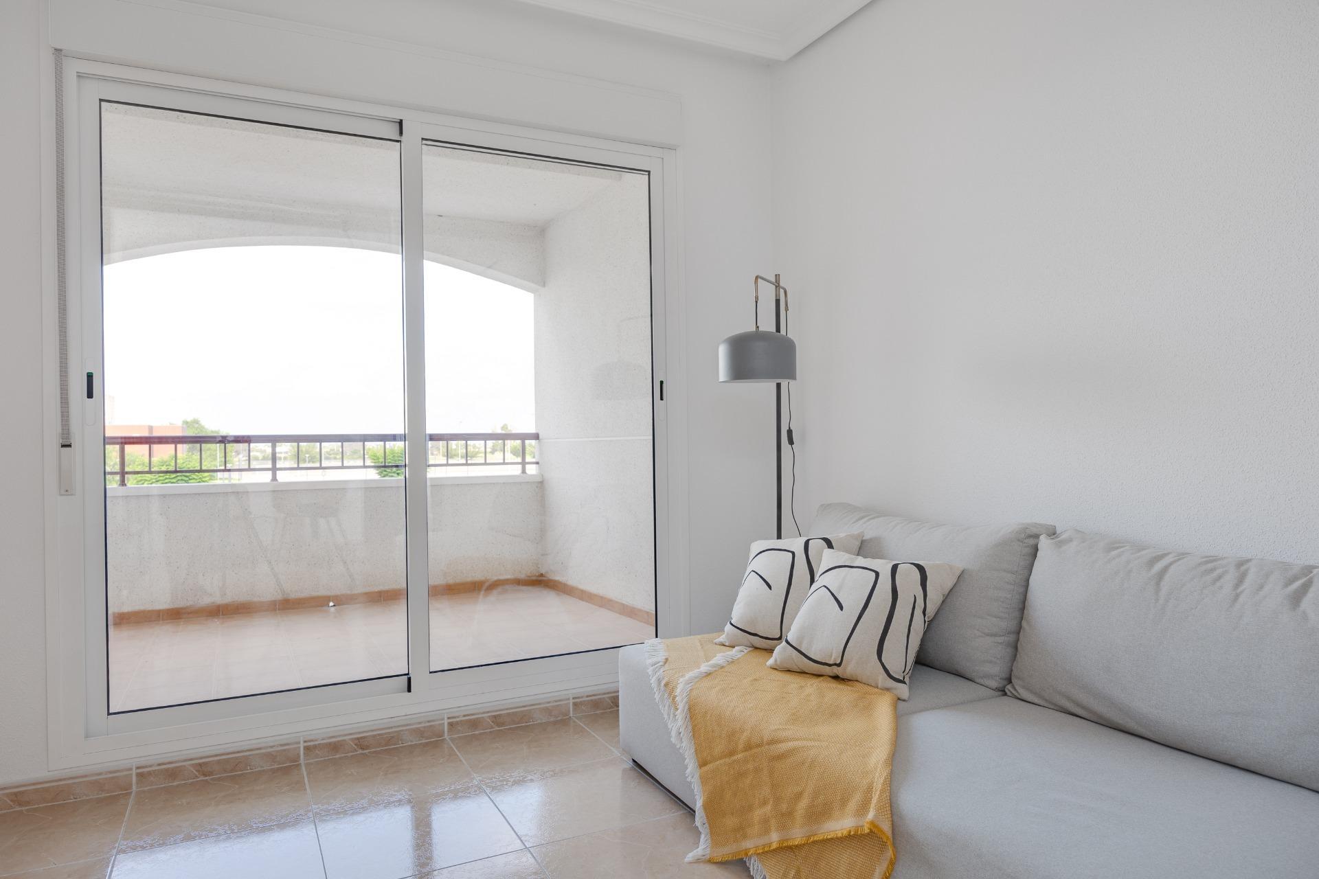 Apartamento Obra Nueva en San Fulgencio con Piscina Privada — 2 Dorm