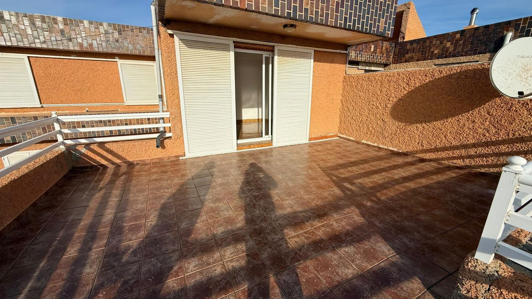 Chalet Esquinero Frente al Mar en La Mata, Torrevieja — 4 Dorm