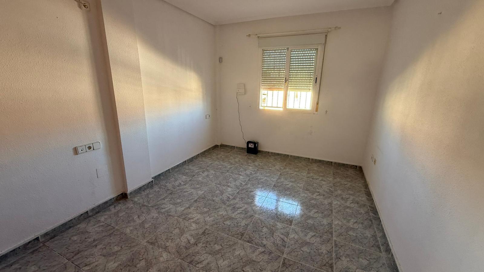 Chalet en San Miguel de Salinas con Piscina Privada — Hogar Mediterráneo