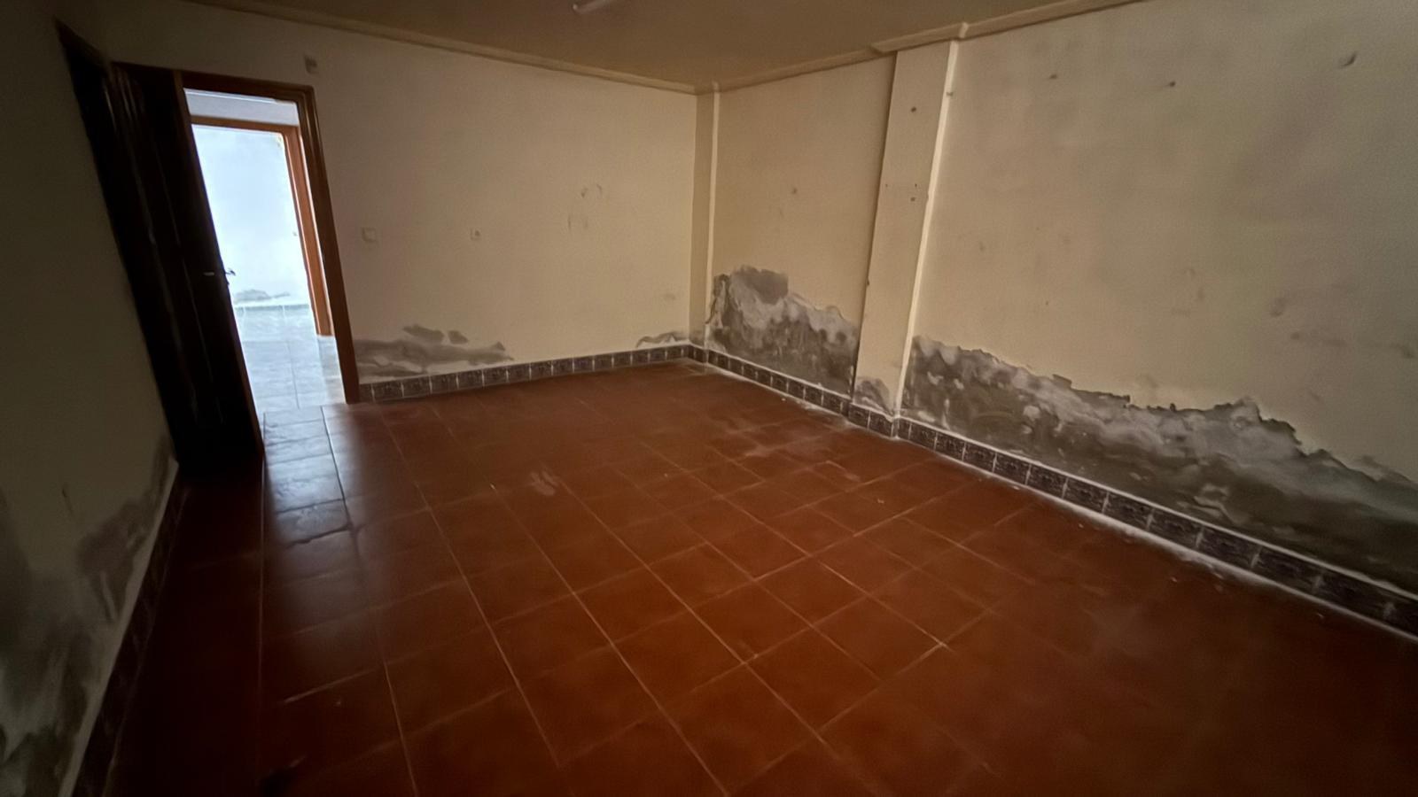 Chalet en San Miguel de Salinas con Piscina Privada — Hogar Mediterráneo