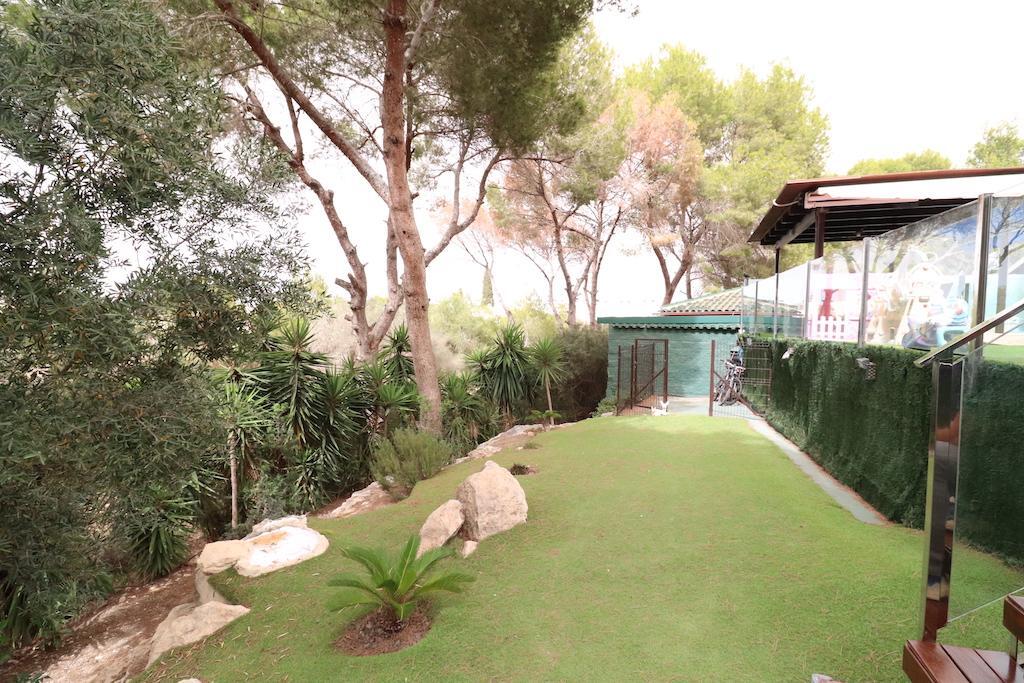 Chalet con piscina privada en Lomas de Don Juan | 3 hab | 469.000€