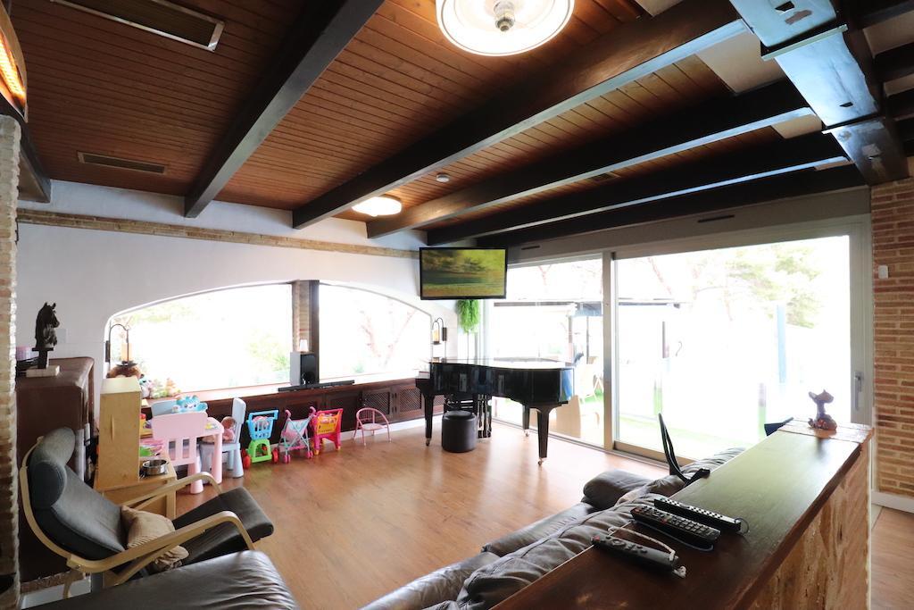 Chalet con piscina privada en Lomas de Don Juan | 3 hab | 469.000€