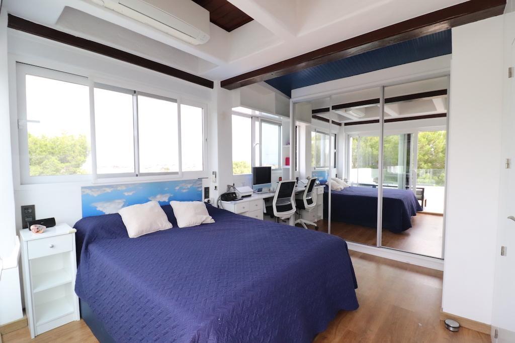 Chalet con piscina privada en Lomas de Don Juan | 3 hab | 469.000€