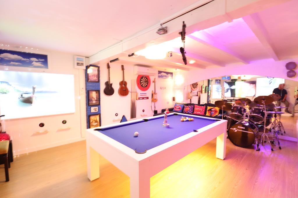 Chalet con piscina privada en Lomas de Don Juan | 3 hab | 469.000€