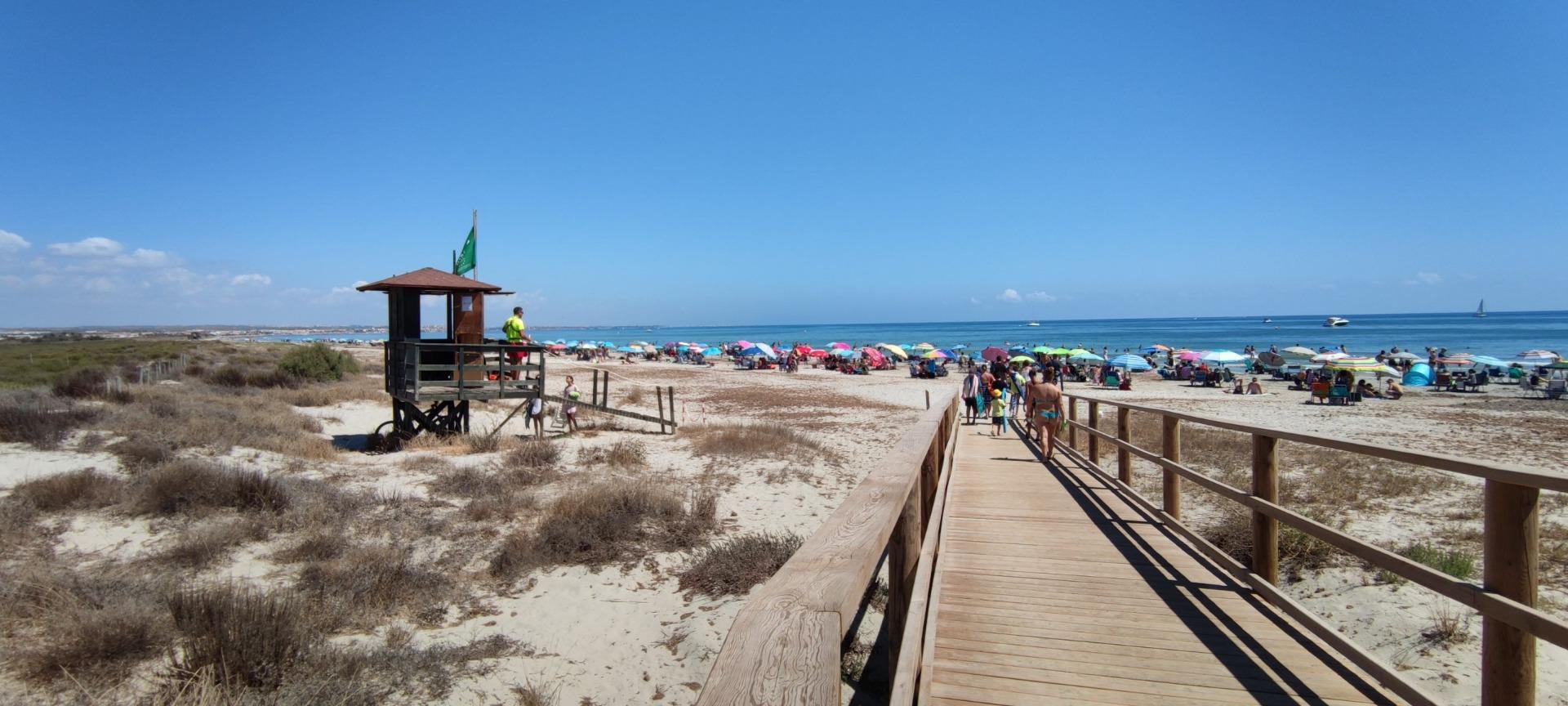 Chalet obra nueva con piscina privada en San Pedro del Pinatar