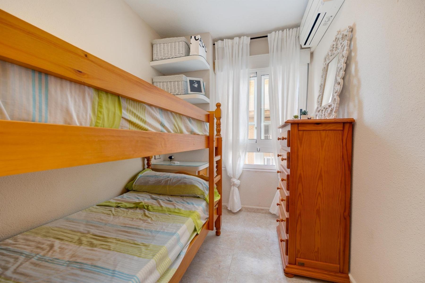 Apartamento en Primera Línea con Vistas al Mar en Acequión, Torrevieja