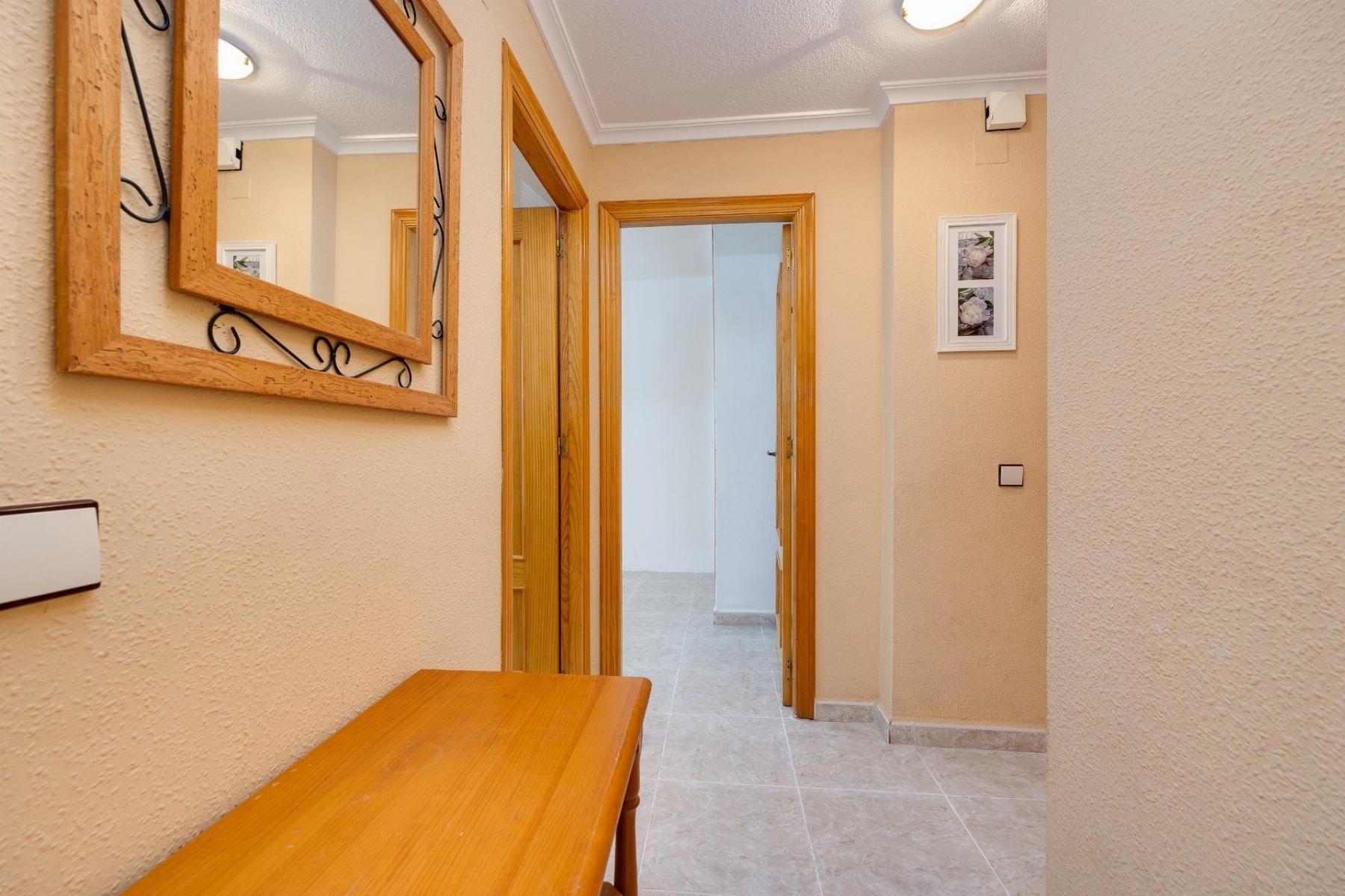 Apartamento en Primera Línea con Vistas al Mar en Acequión, Torrevieja
