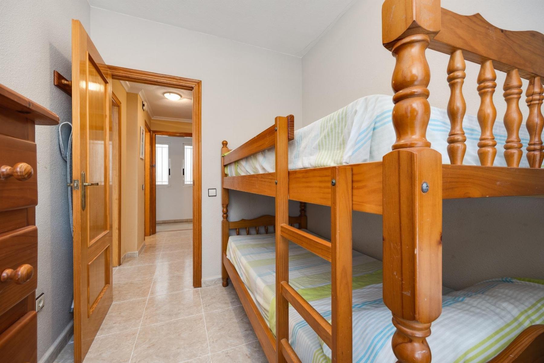 Apartamento en Primera Línea con Vistas al Mar en Acequión, Torrevieja