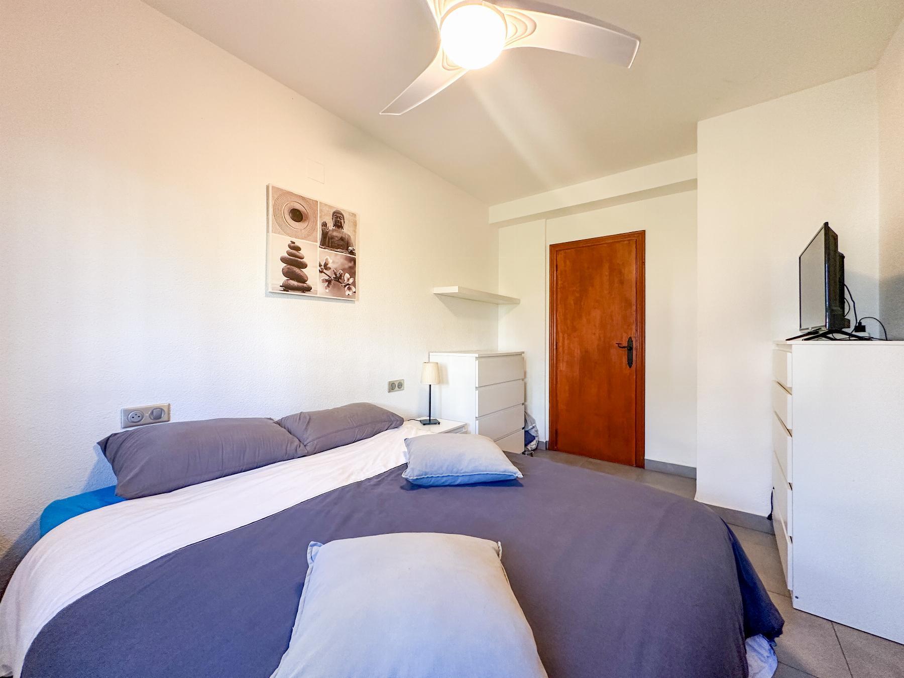 Bungalow con Piscina Privada en Villamartín — Refugio Mediterráneo