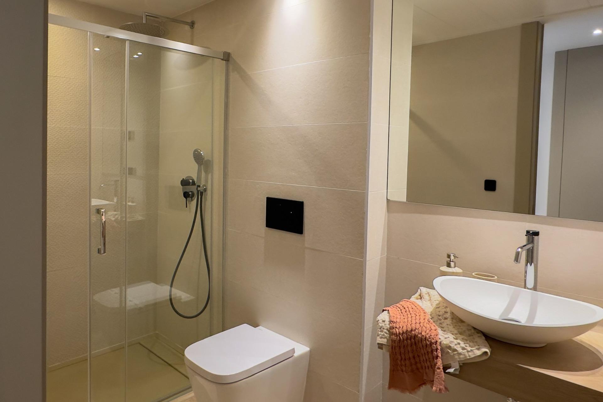 Bungalow obra nueva en Algorfa con piscina privada - Lujo en La Finca Golf