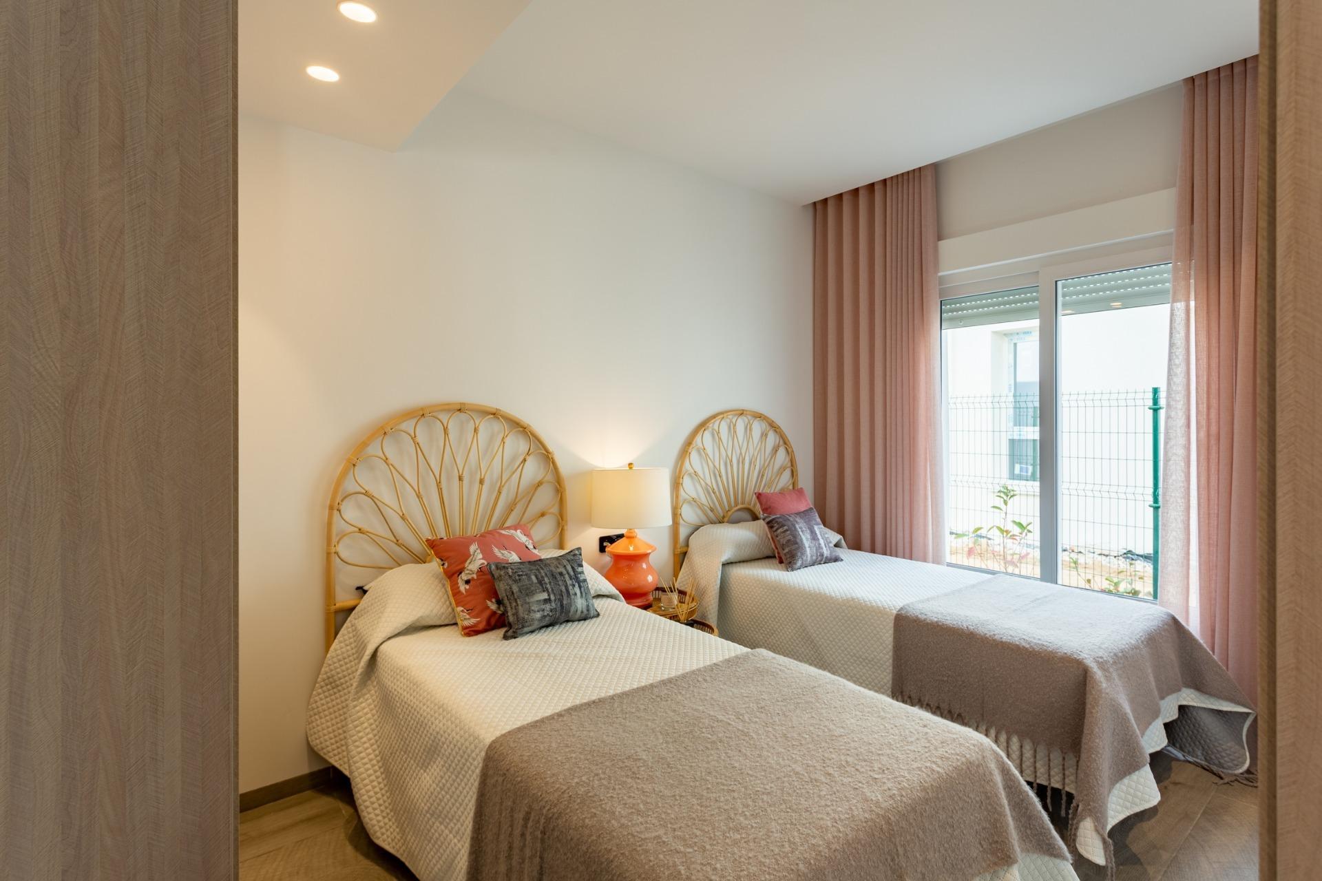 Villa obra nueva con piscina en Algorfa - 3 dorm
