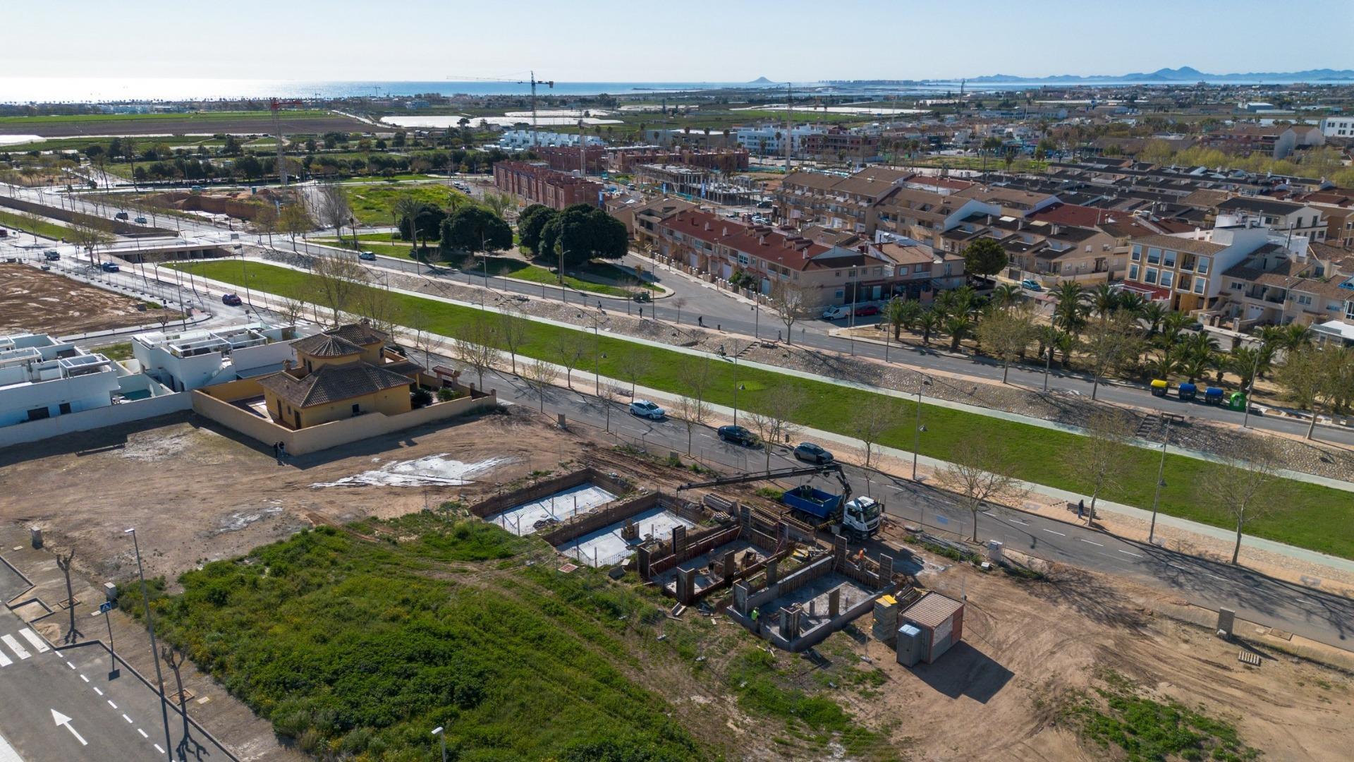 Villa obra nueva con piscina en Pilar de la Horadada — 3 hab.