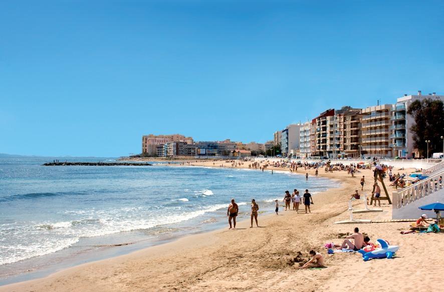 Ático Obra Nueva con Piscina Privada en Torrevieja — Cerca Playa