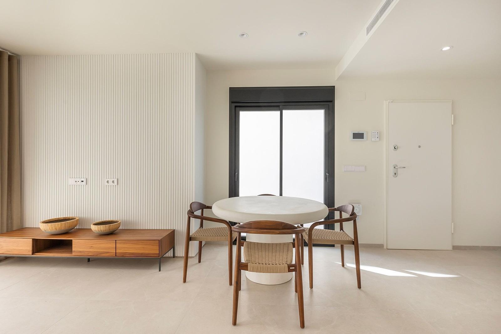 Villa obra nueva con piscina en Los Alcázares — 3 dorm, 115 m², 195 m² parcela