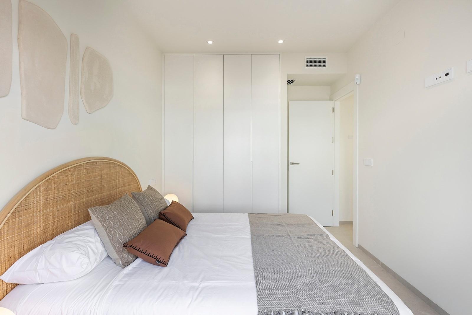 Villa obra nueva con piscina en Los Alcázares — 3 dorm, 115 m², 195 m² parcela