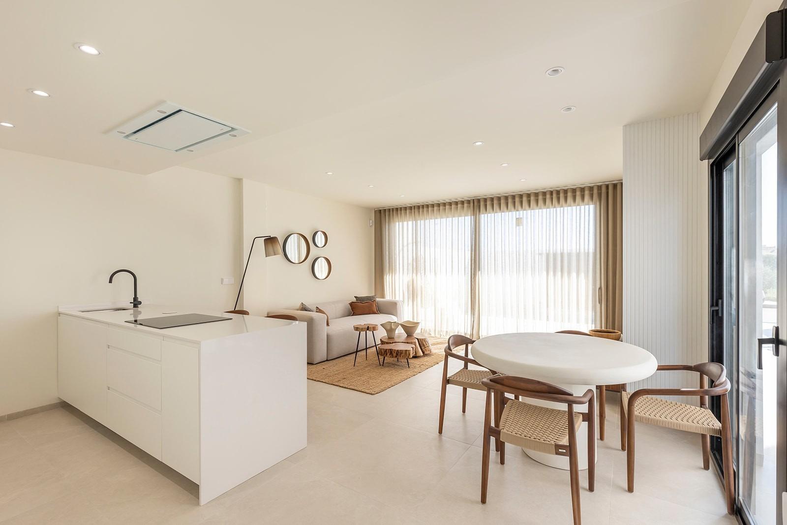 Villa obra nueva con piscina en Los Alcázares — 3 dorm, 115 m², 195 m² parcela