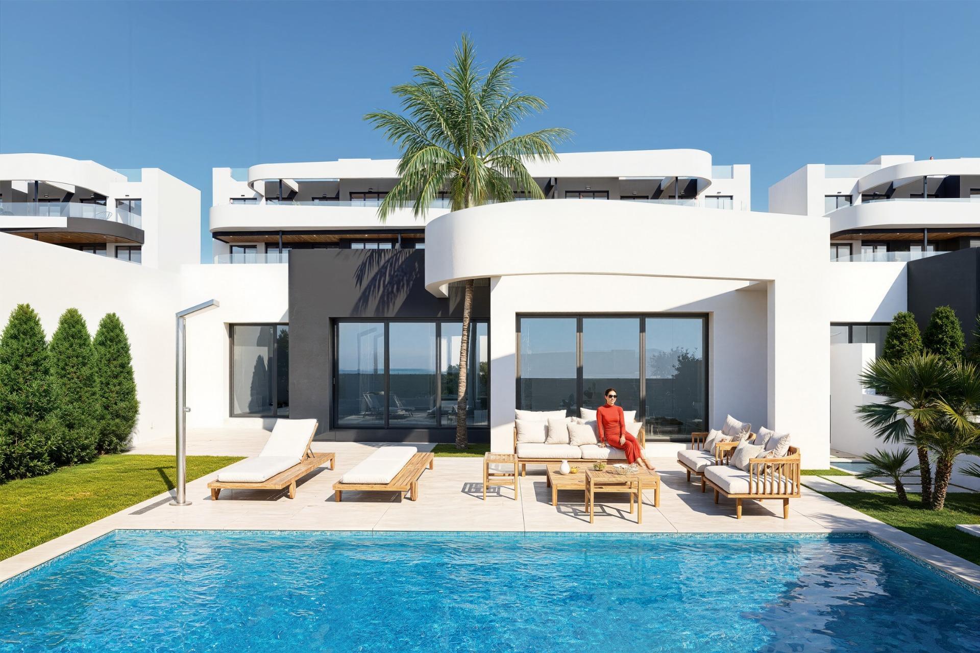 Ático Obra Nueva Los Alcázares: Piscina Privada y Golf