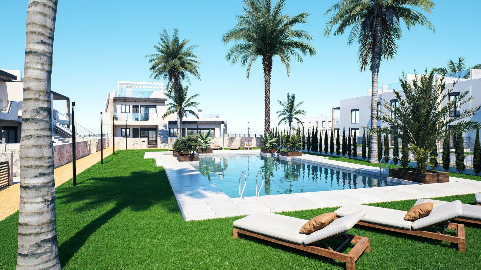 Chalet obra nueva en Pilar de la Horadada con piscina privada - 3 dorm