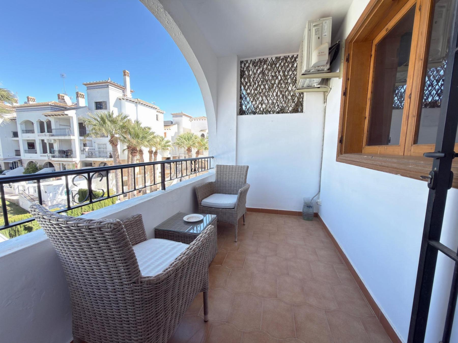 Apartamento 2 Dorm. Villamartín - Vistas Piscina y Golf | 159.900€