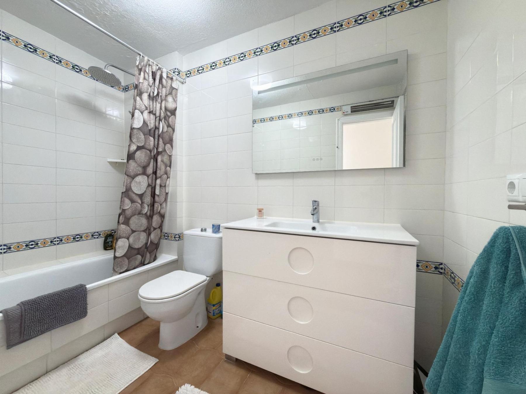 Apartamento 2 Dorm. Villamartín - Vistas Piscina y Golf | 159.900€