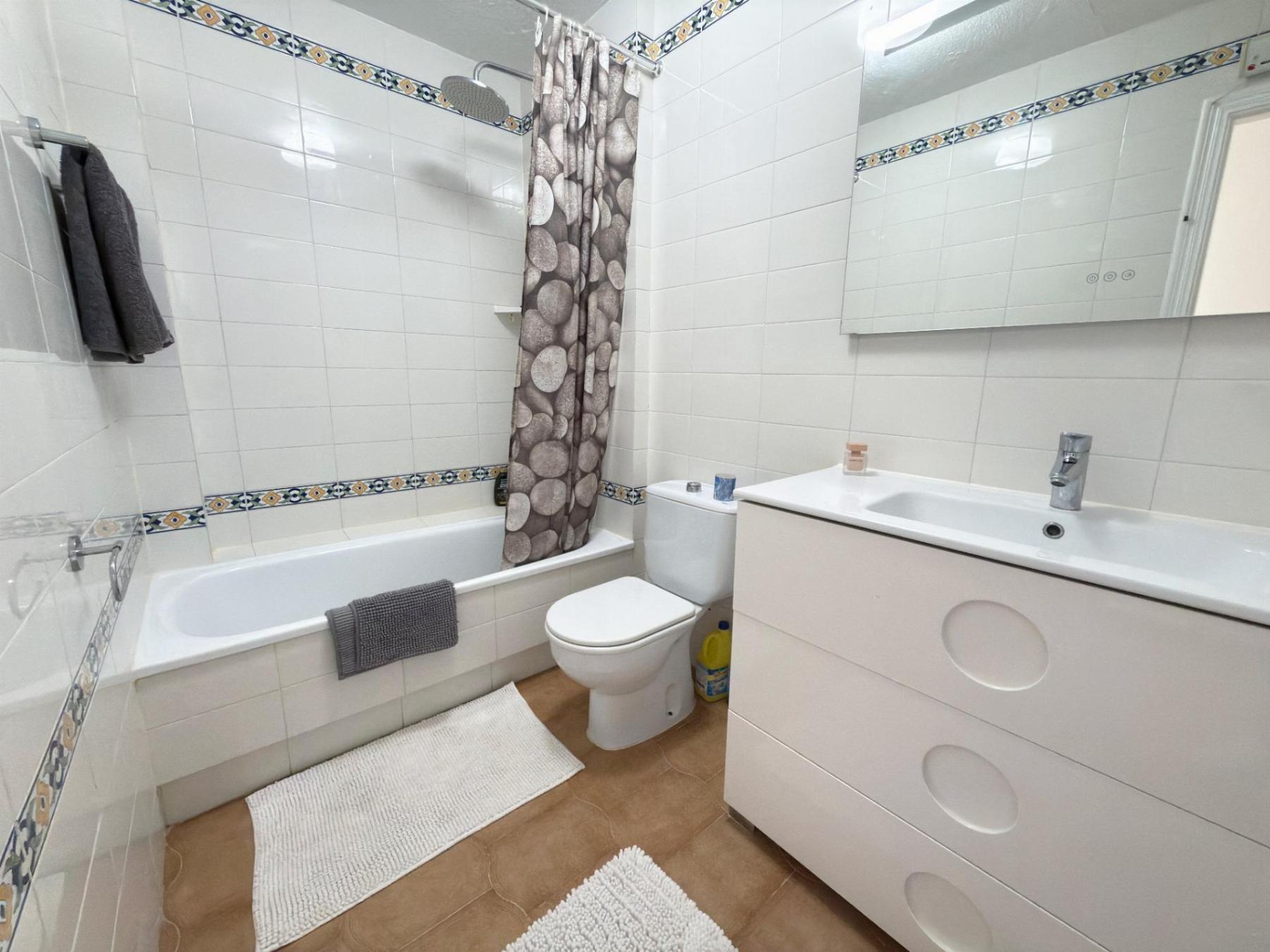 Apartamento 2 Dorm. Villamartín - Vistas Piscina y Golf | 159.900€