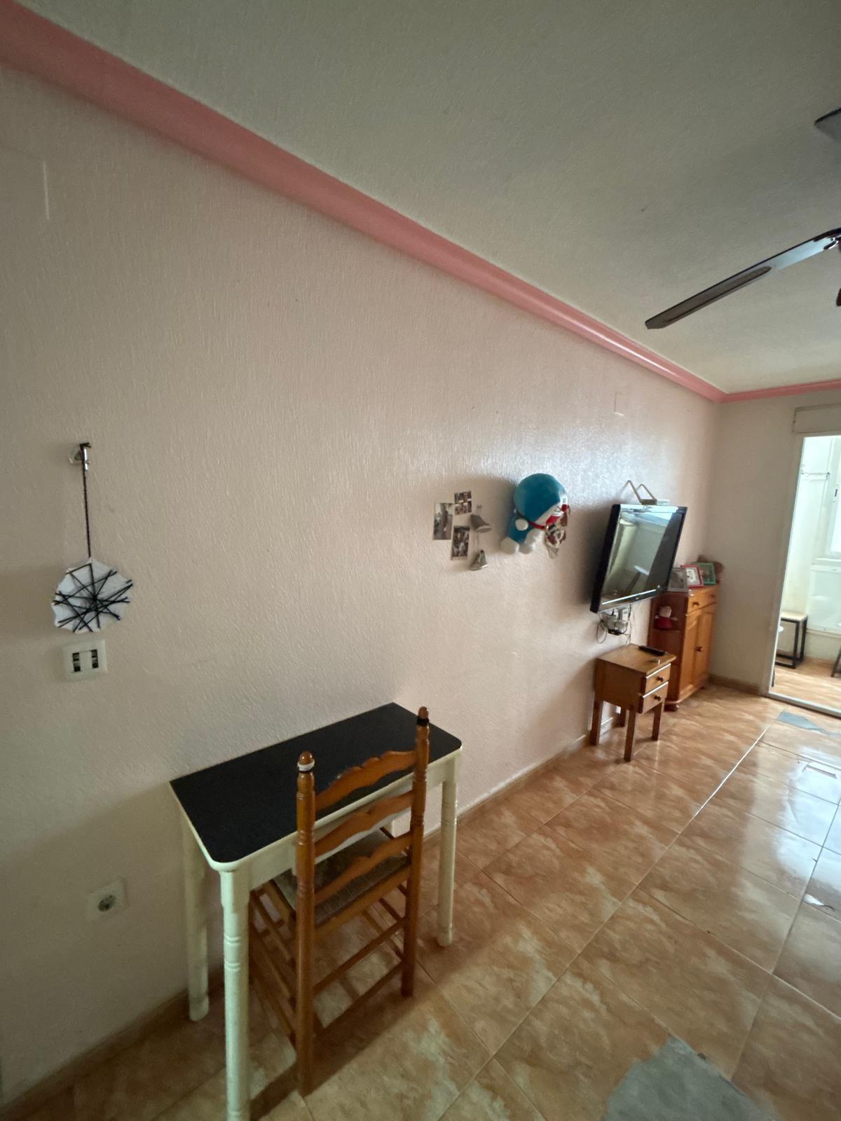 Apartamento céntrico en Acequión, Torrevieja — 2 dorm, a 5 min andando al centro