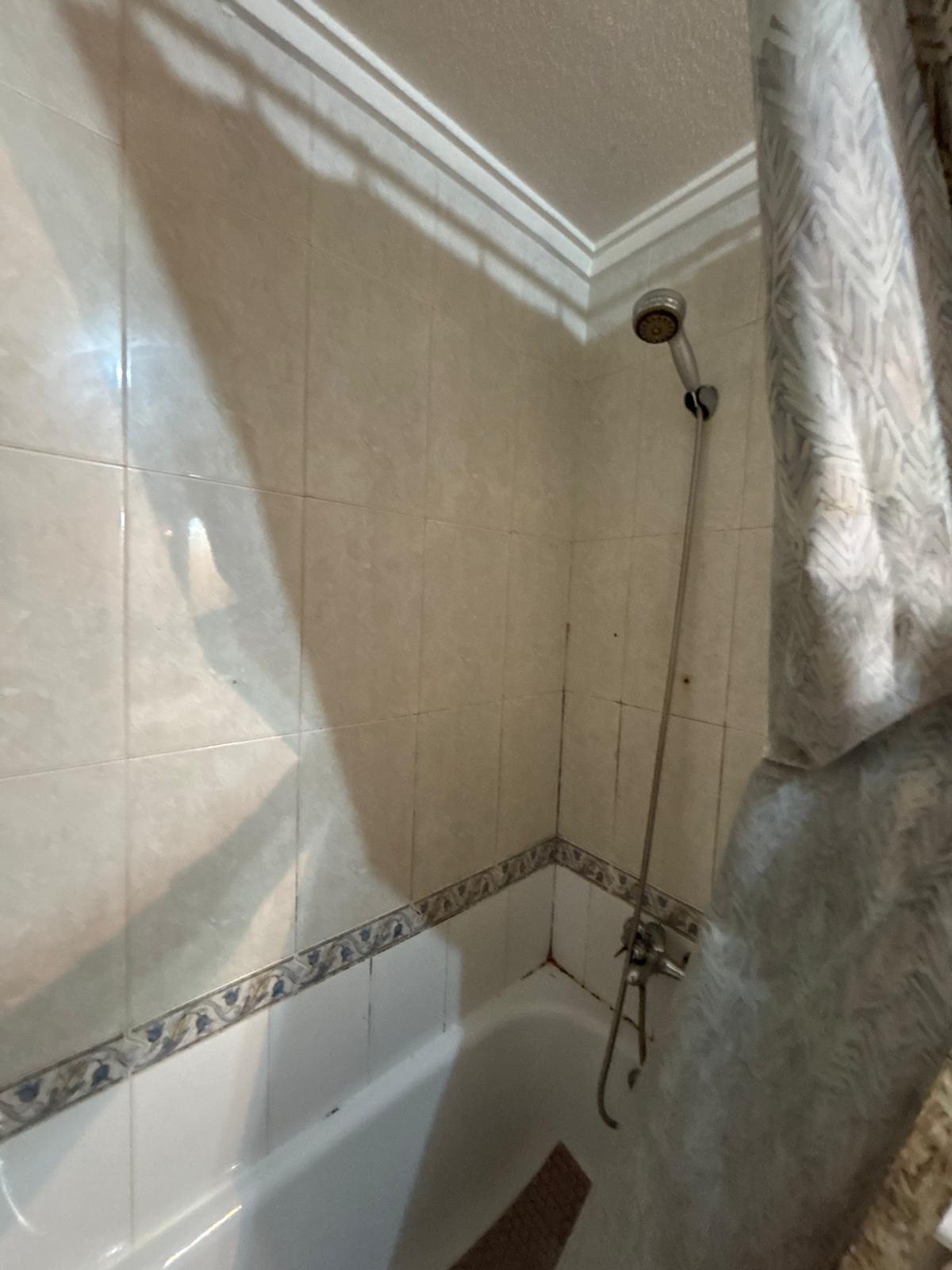 Apartamento céntrico en Acequión, Torrevieja — 2 dorm, a 5 min andando al centro