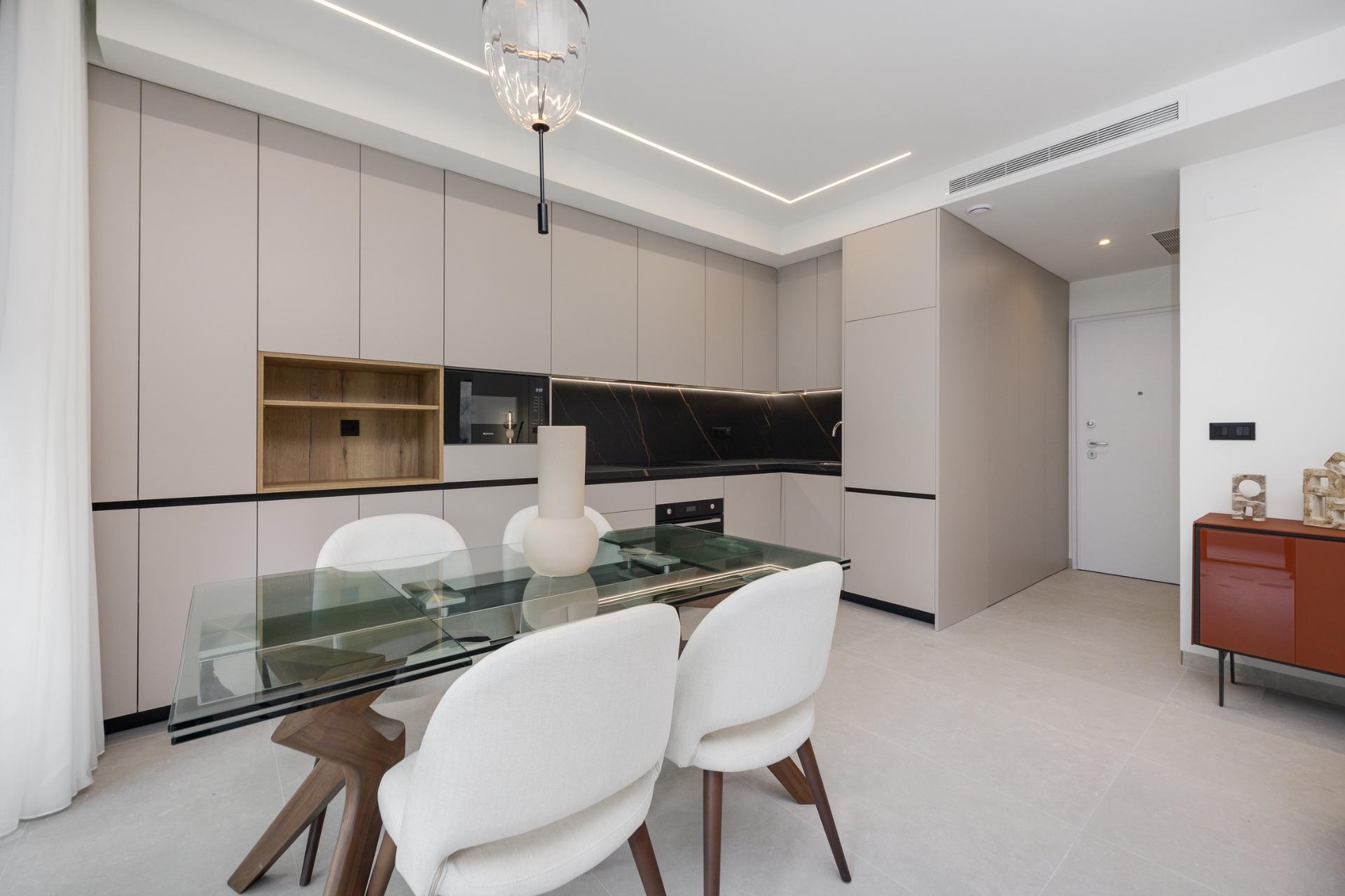 Apartamento Obra Nueva con Piscina Privada en Guardamar del Segura — 2 Dorm.