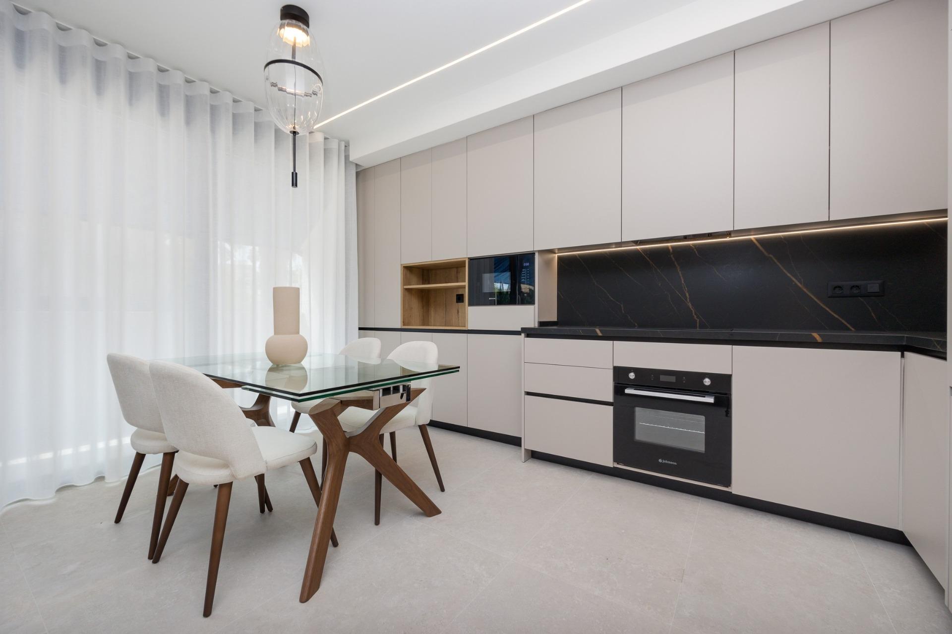 Apartamento Obra Nueva con Piscina Privada en Guardamar del Segura — 2 Dorm.