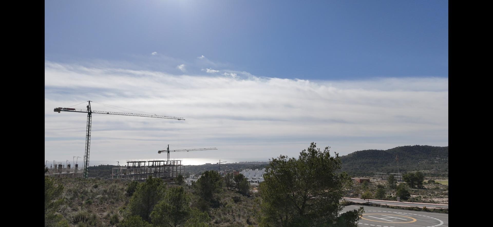 Apartamento Estudio con Piscina Privada en Finestrat — Obra Nueva y Licencia Turística