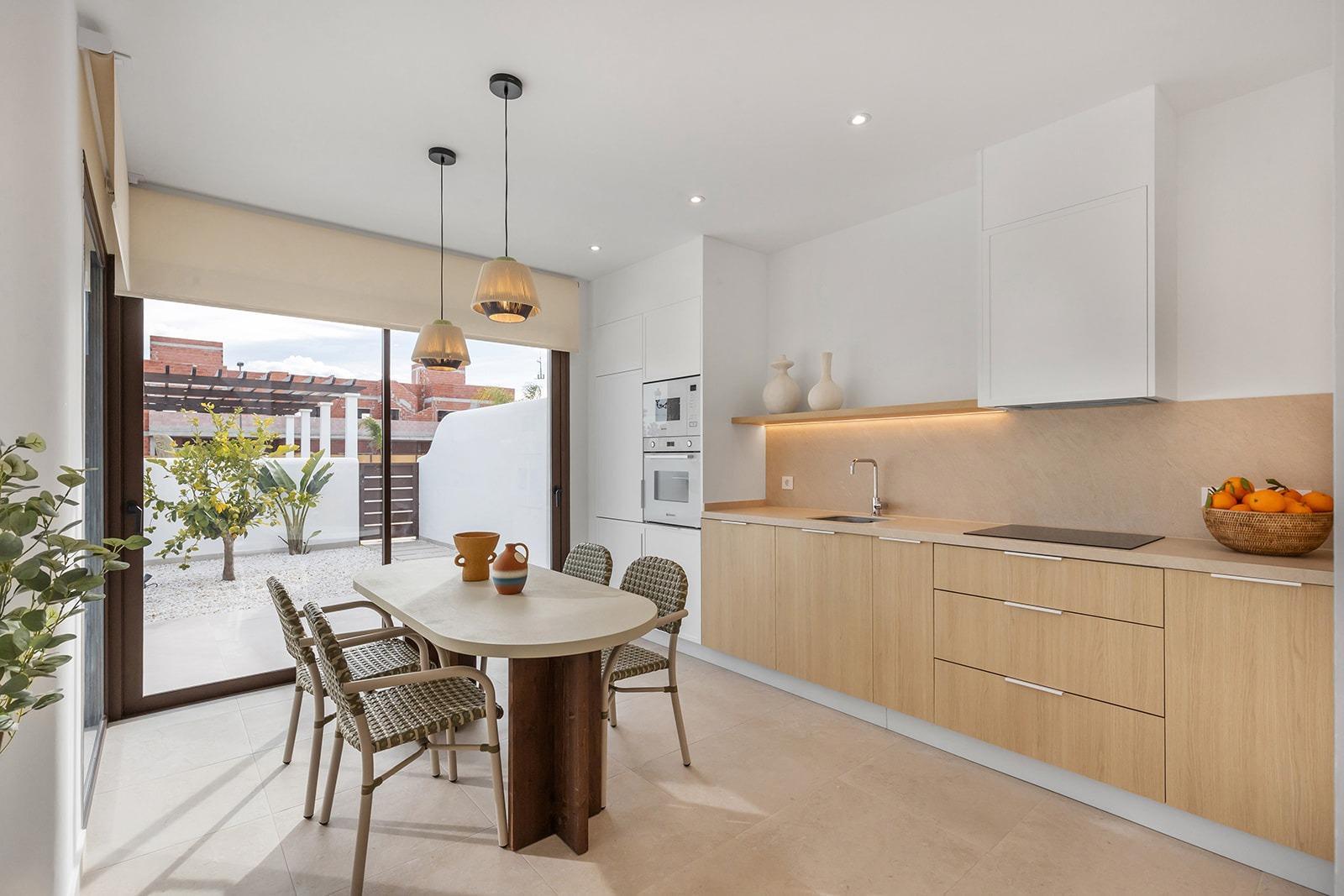 Apartamento Obra Nueva con Piscina Privada en Los Alcázares — 3 Dorm.