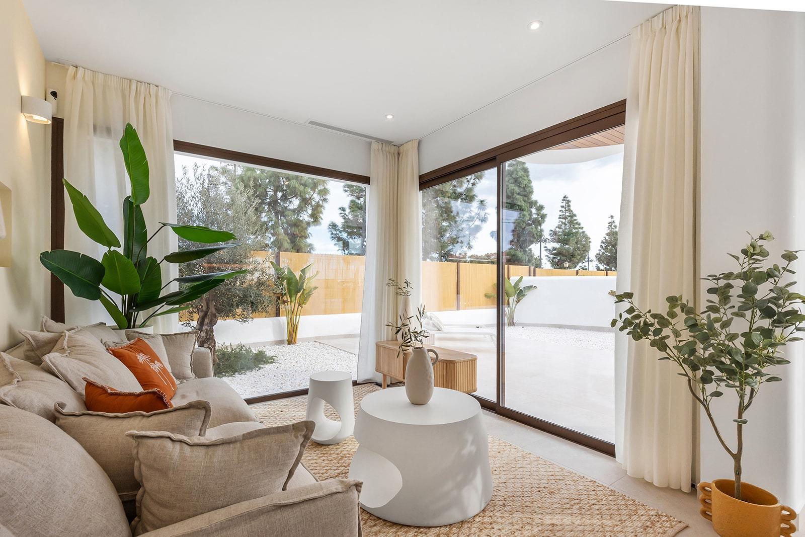 Apartamento Obra Nueva con Piscina Privada en Los Alcázares — 3 Dorm.