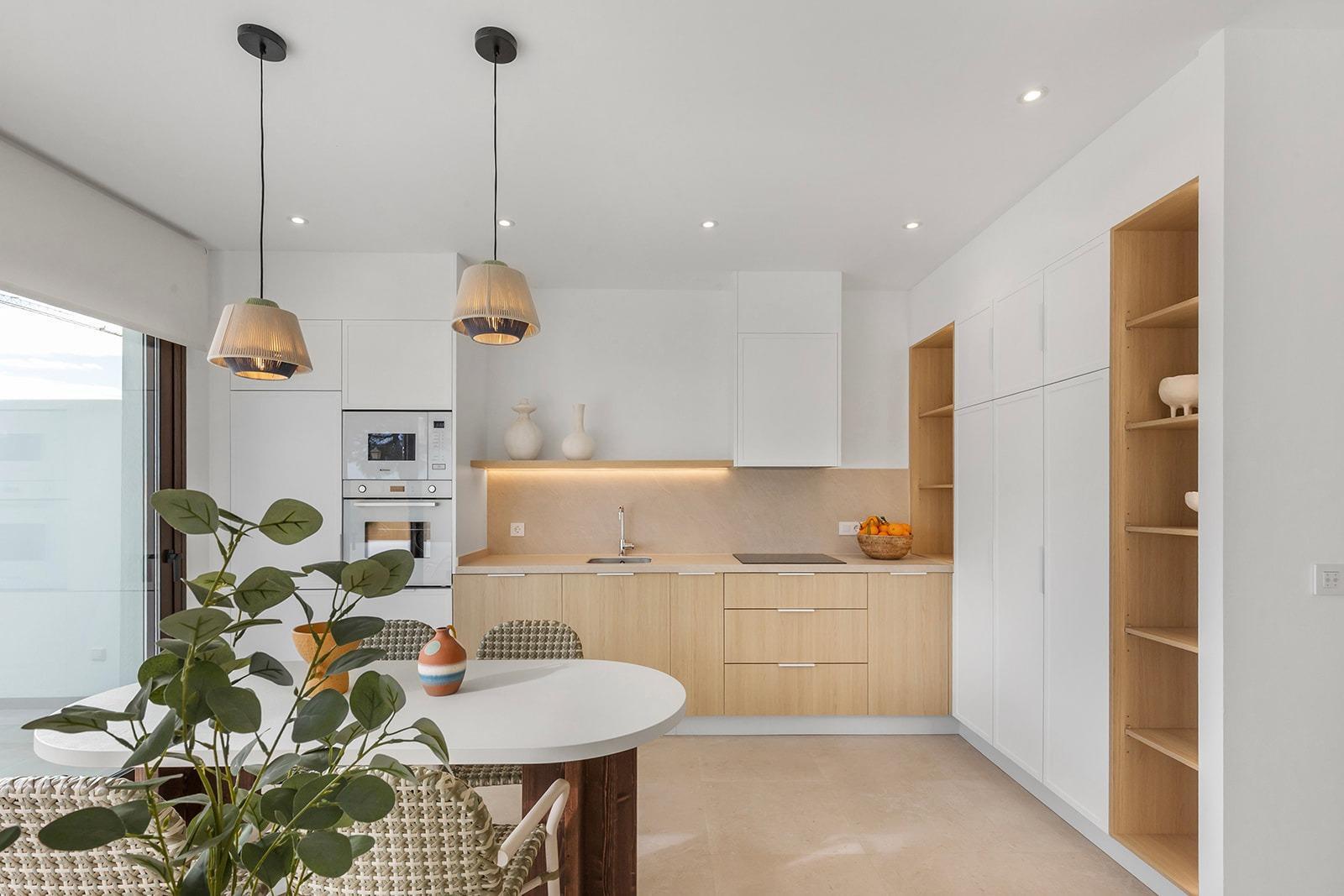 Apartamento Obra Nueva con Piscina Privada en Los Alcázares — 3 Dorm.