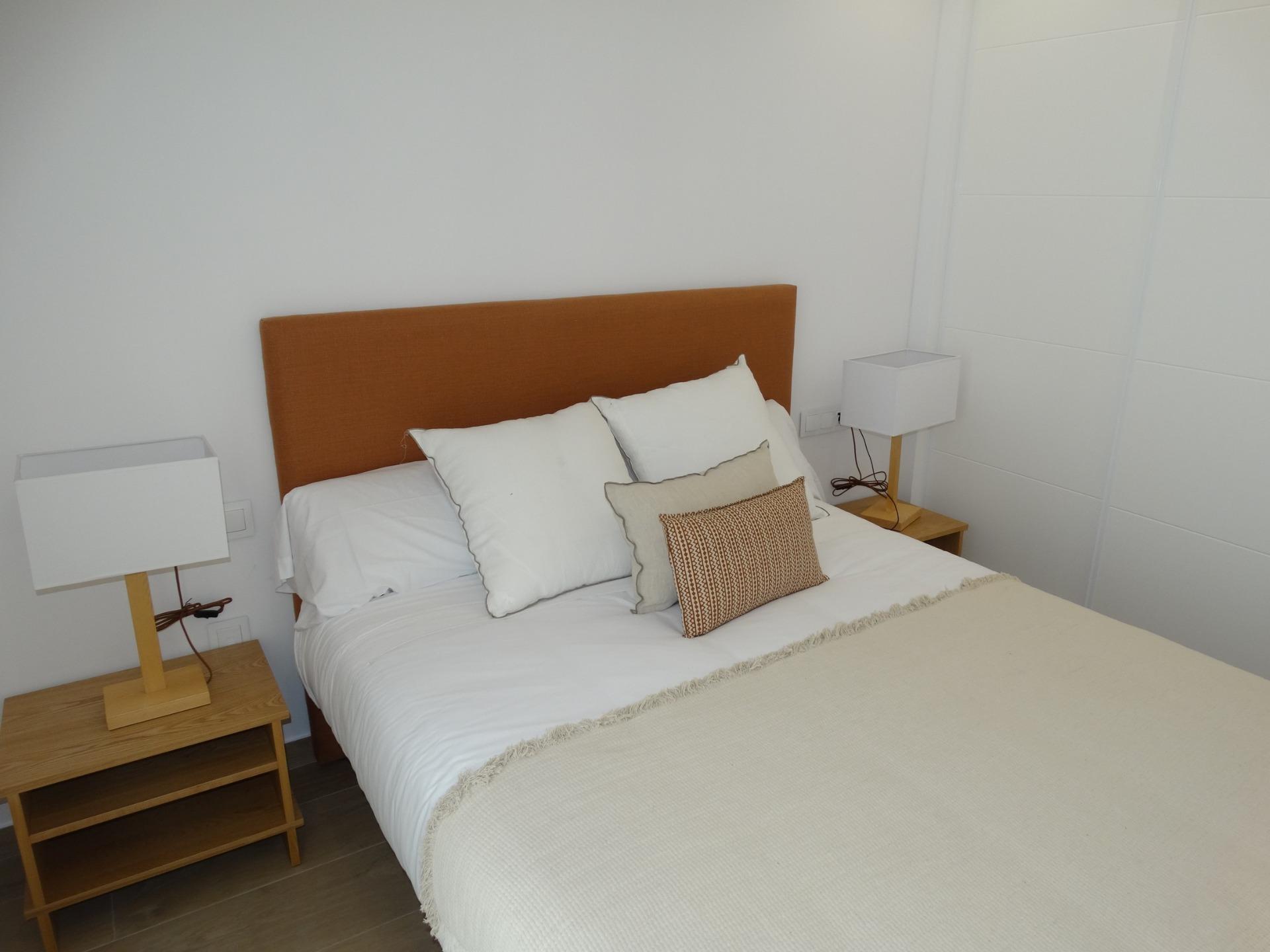 Bungalow Obra Nueva con Piscina Privada en Pilar de la Horadada — Hogar Mediterráneo