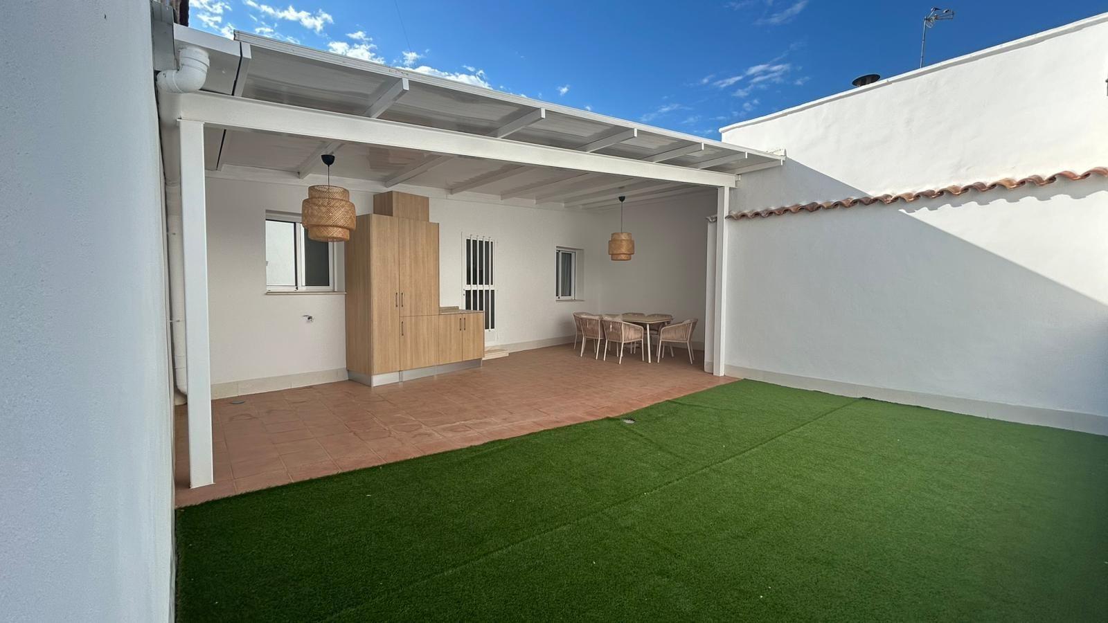 Chalet reformado con piscina privada en San Javier, Murcia — 3 dorm