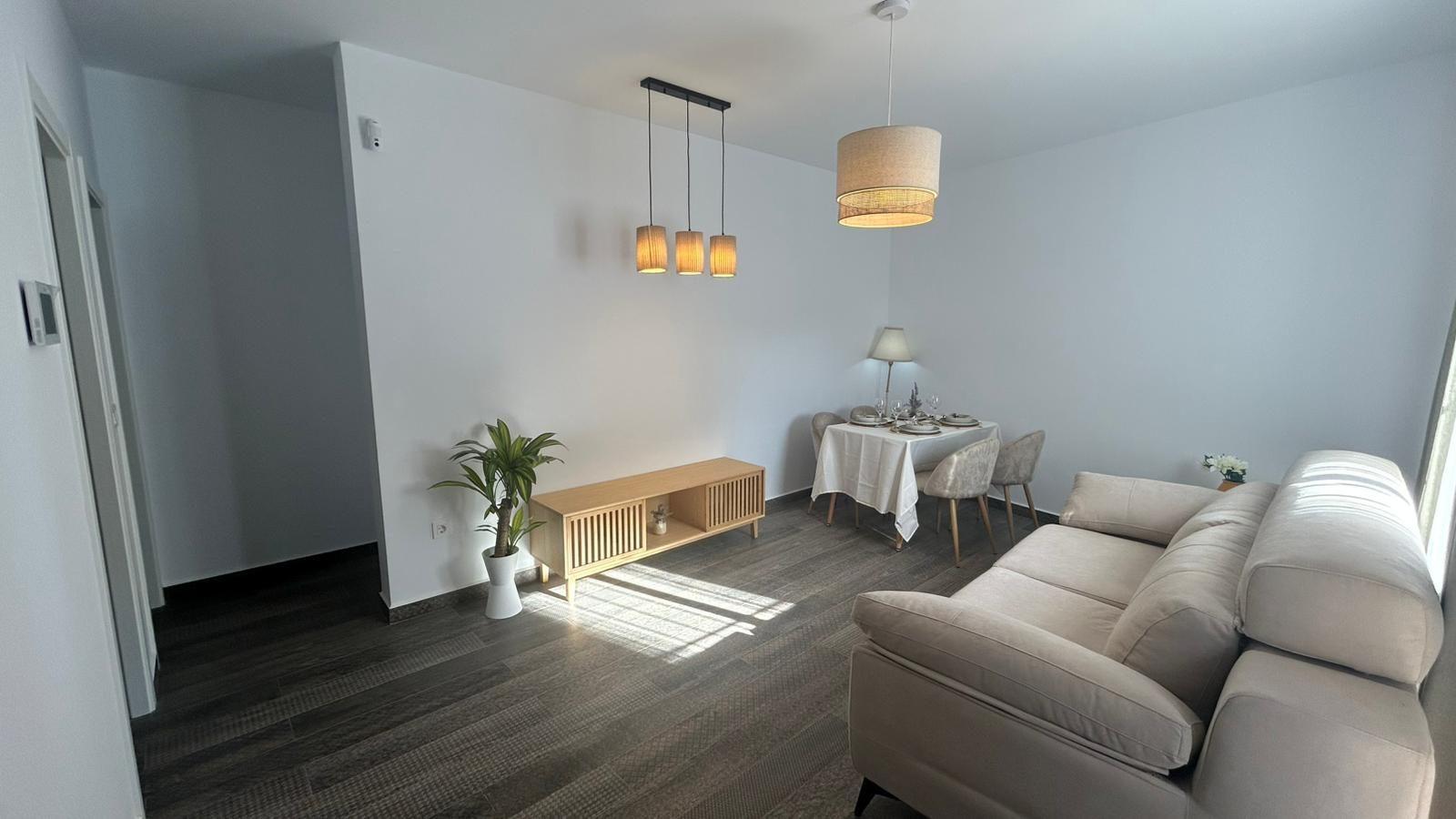 Chalet reformado con piscina privada en San Javier, Murcia — 3 dorm
