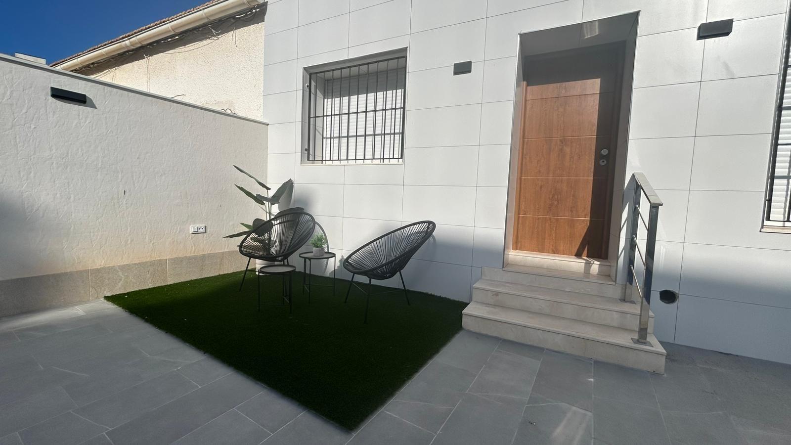 Chalet reformado con piscina privada en San Javier, Murcia — 3 dorm