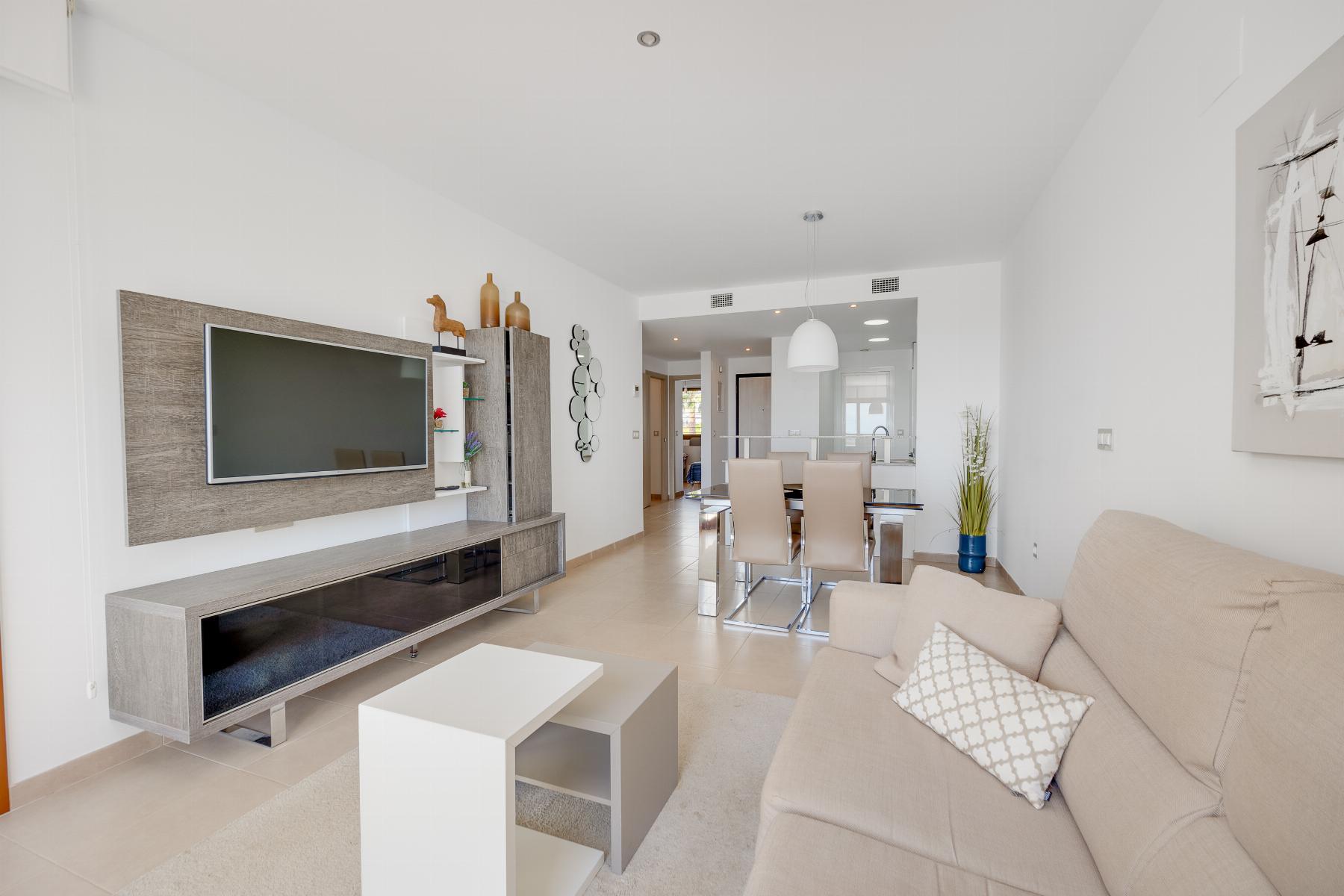 Apartamento con vistas al mar y terraza de 15m² en Lomas de Cabo Roig