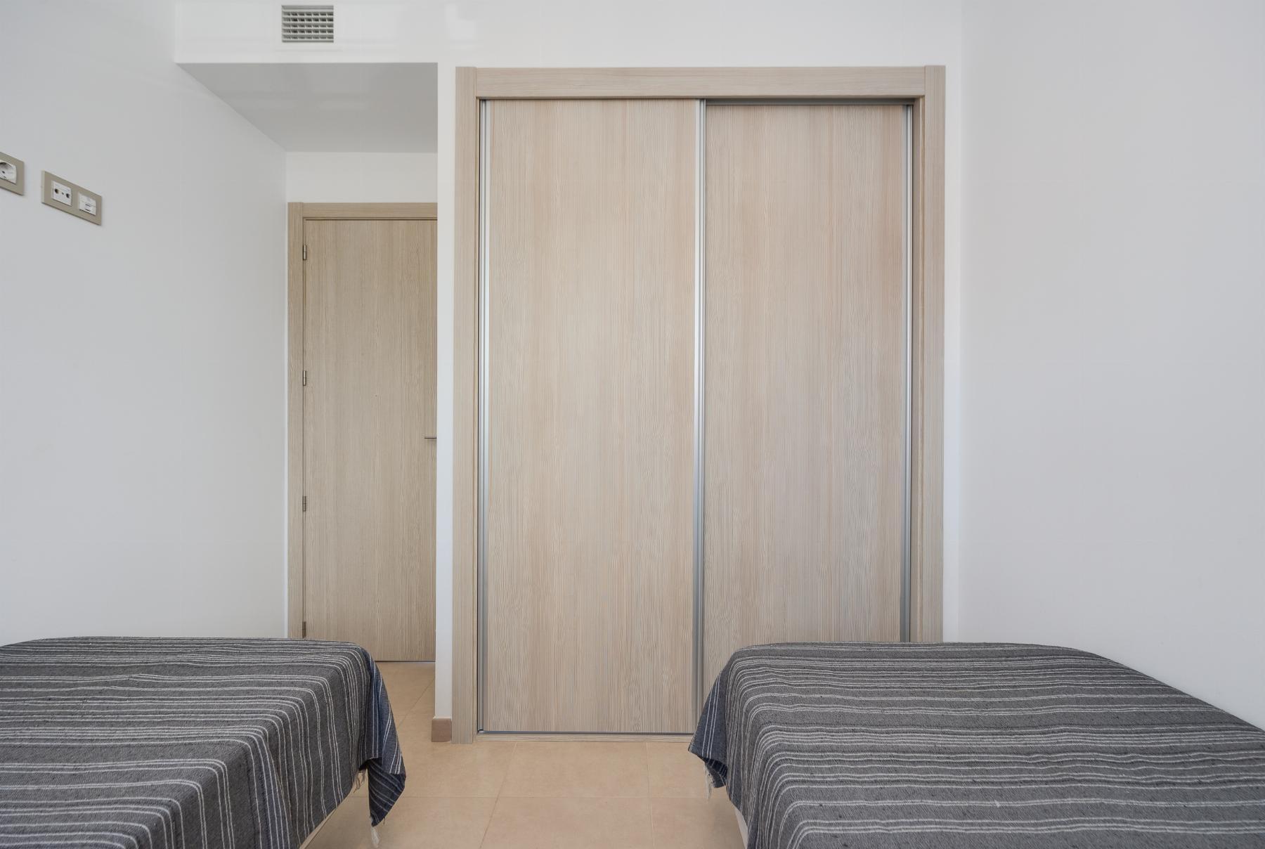 Apartamento con vistas al mar y terraza de 15m² en Lomas de Cabo Roig