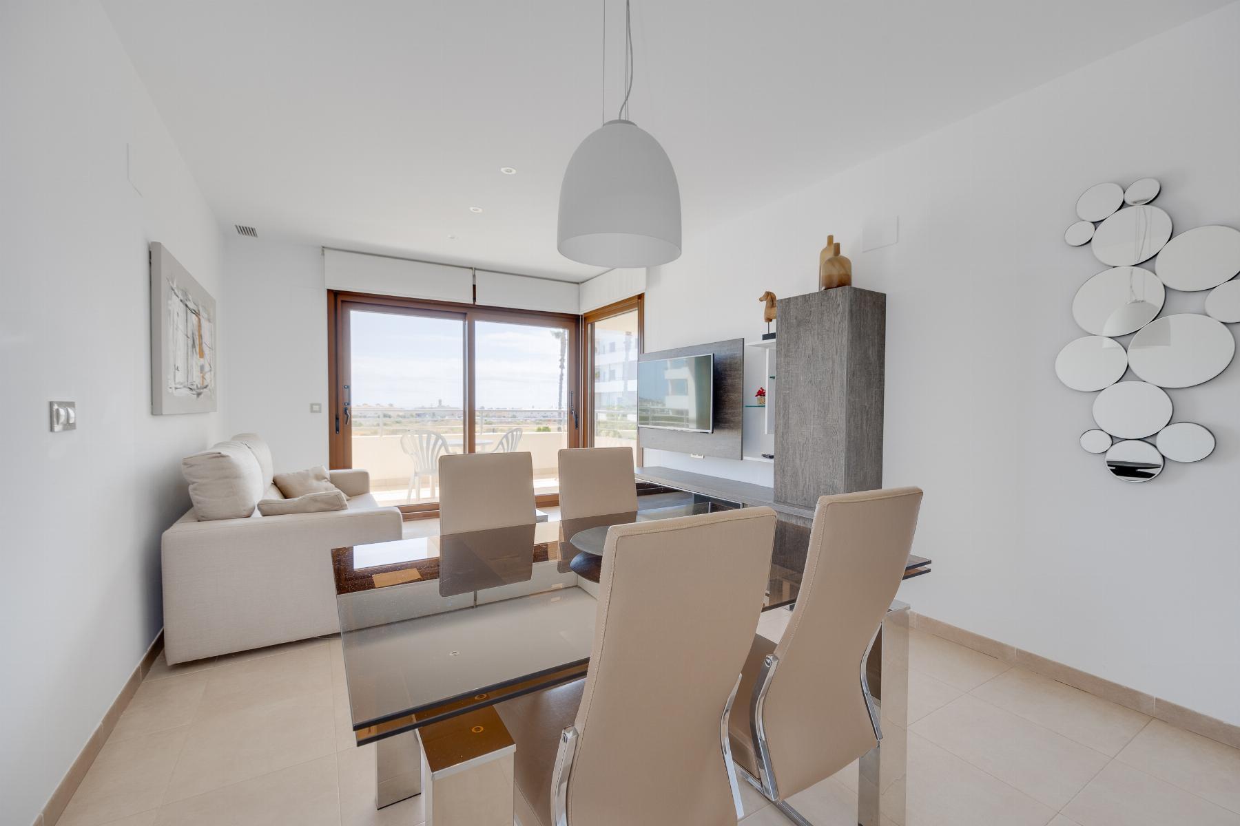 Apartamento con vistas al mar y terraza de 15m² en Lomas de Cabo Roig