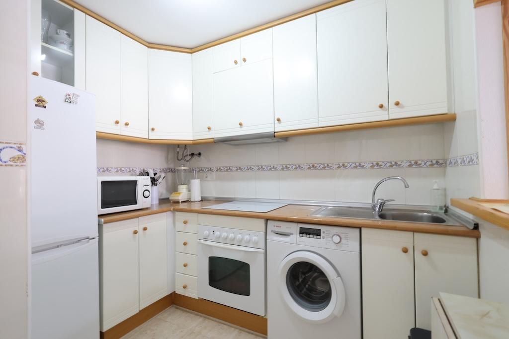 Apartamento con vistas al mar y piscina privada en La Mata — 200m de la playa