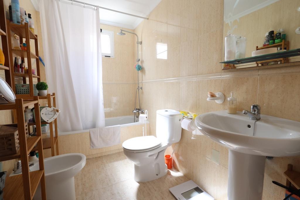 Apartamento con vistas al mar y piscina privada en La Mata — 200m de la playa